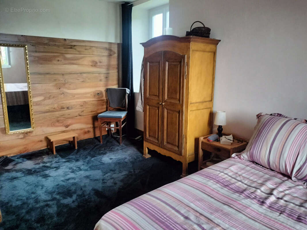 Maison ancienne rénovée 4 pièce(s) 80 m2 avec dépendances - photo 10