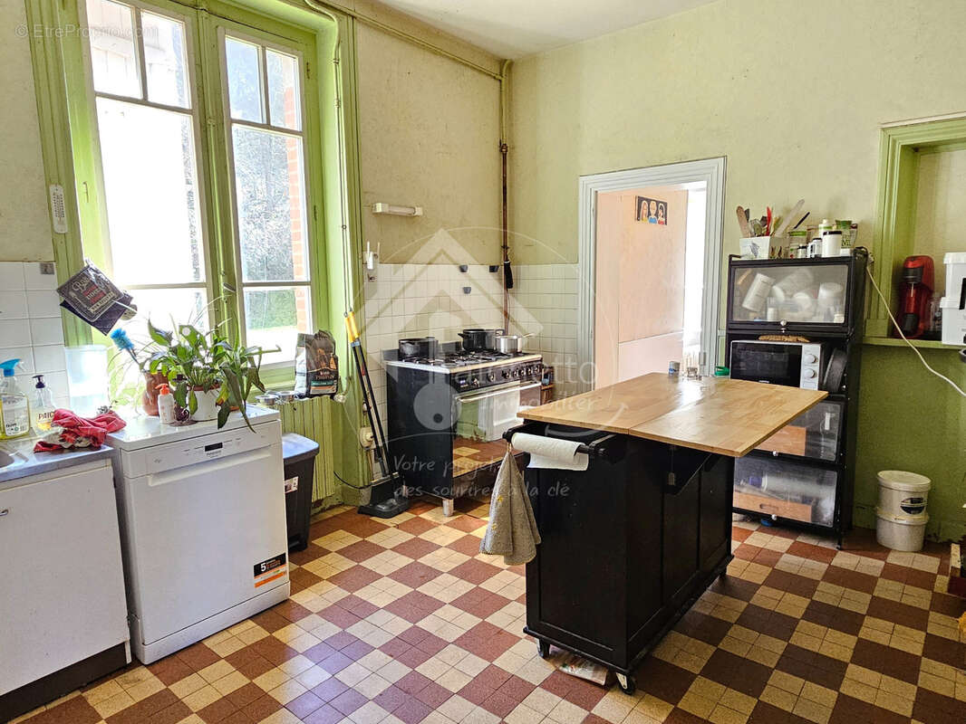 Maison à CHAVROCHES