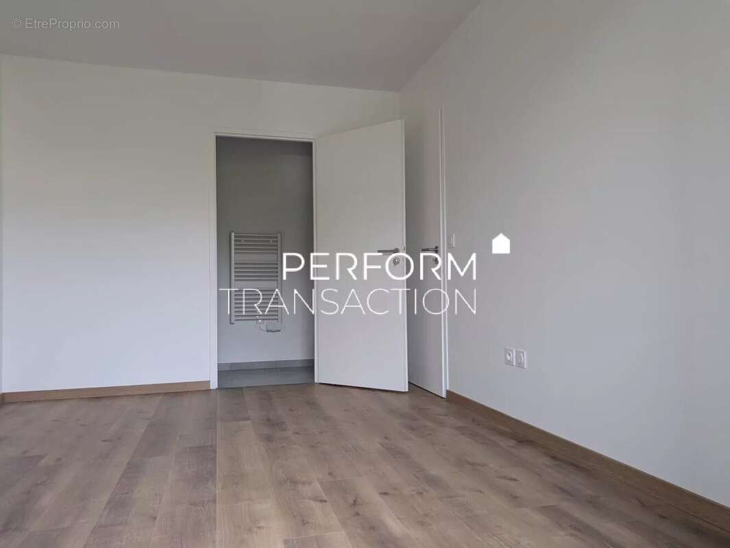 Appartement à ECHIROLLES