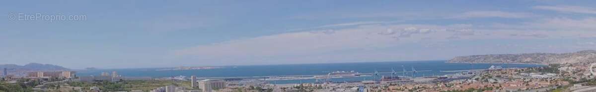 Appartement à MARSEILLE-15E