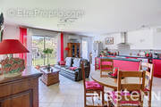 Appartement à SALERNES