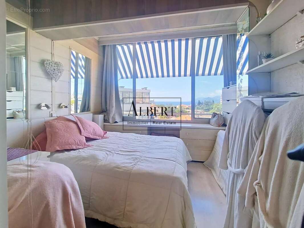 Cannes Stanislas – Élégant appartement toit-terrasse avec vue mer - photo 9