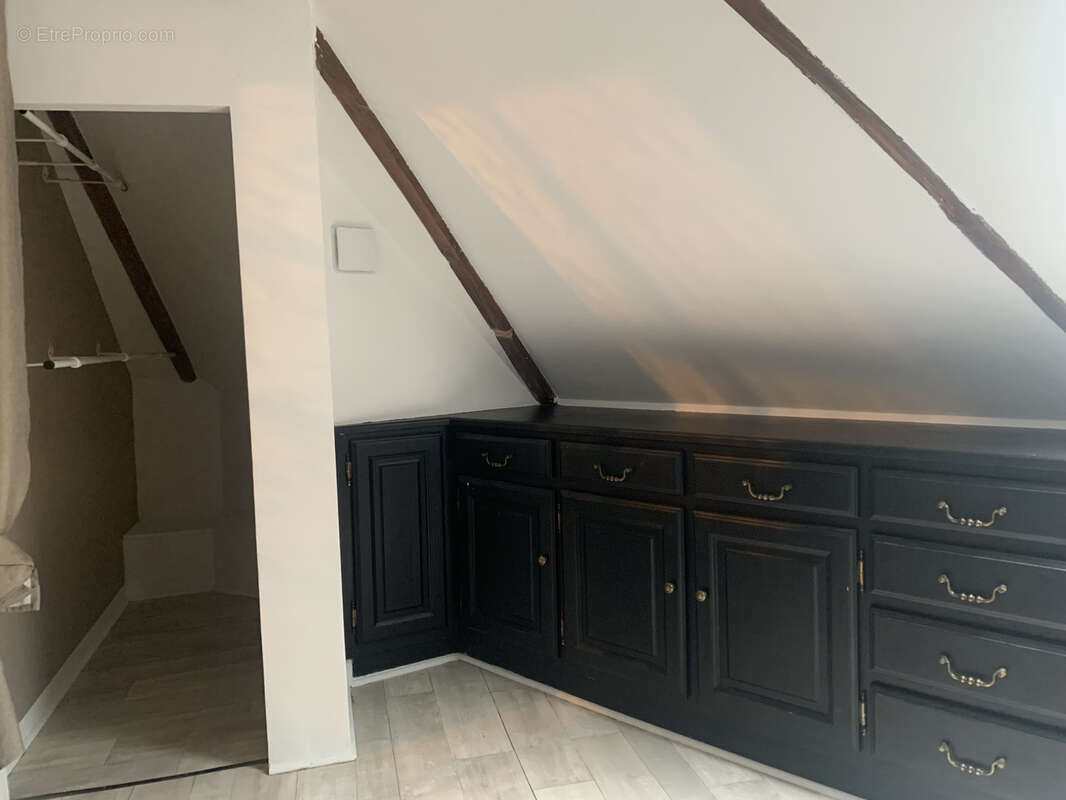 Maison à CHARGE
