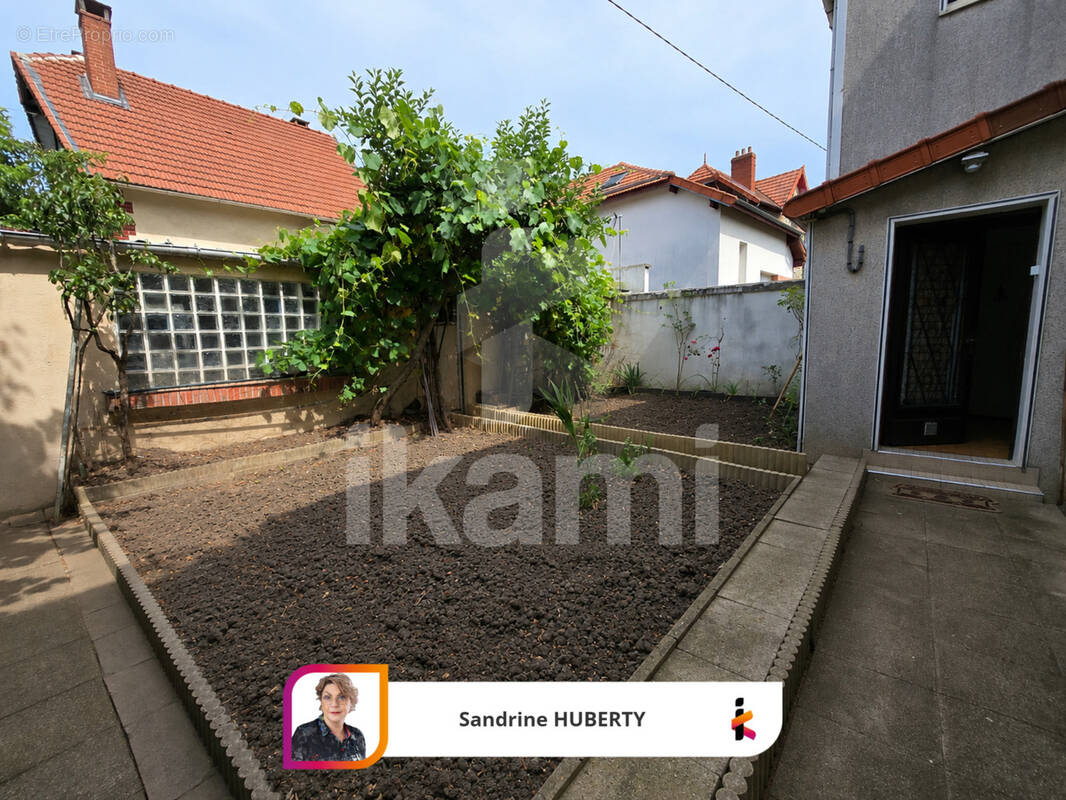 Maison à AULNAY-SOUS-BOIS