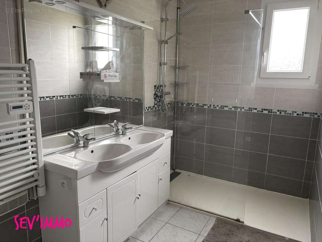 Maison à SAINT-GERMAIN-DES-FOSSES