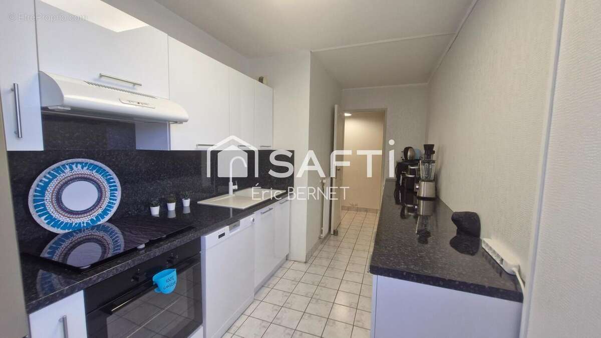 Photo 6 - Appartement à DECINES-CHARPIEU