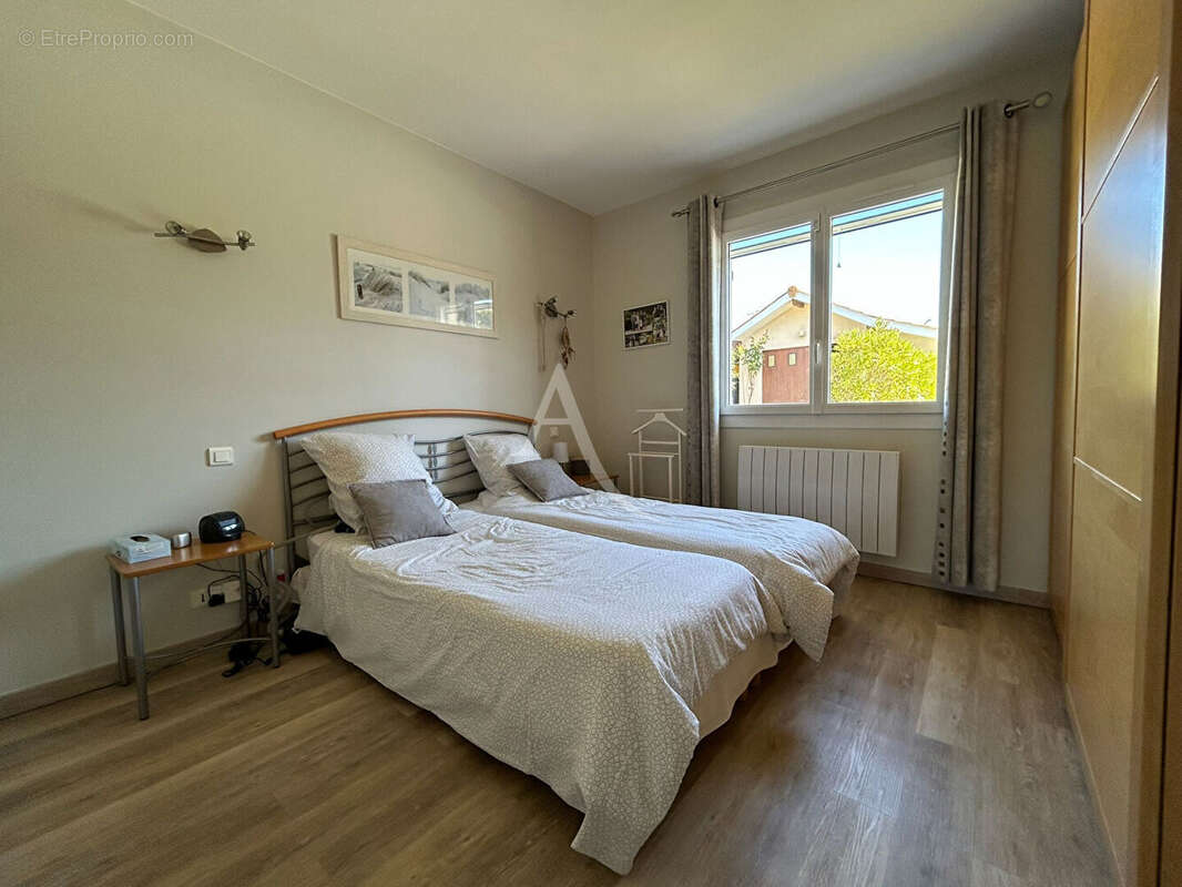 Maison Saint Medard En Jalles 6 pièce(s) 175.74 m2 - photo 5