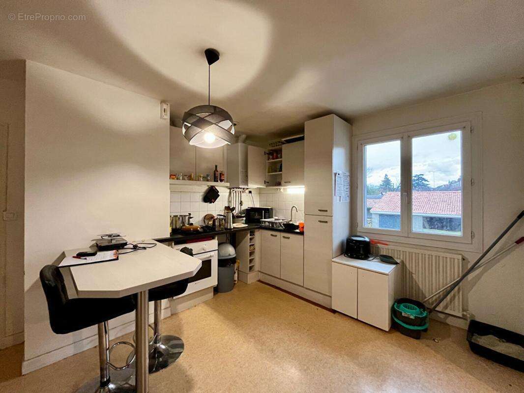 Maison à COLAYRAC-SAINT-CIRQ