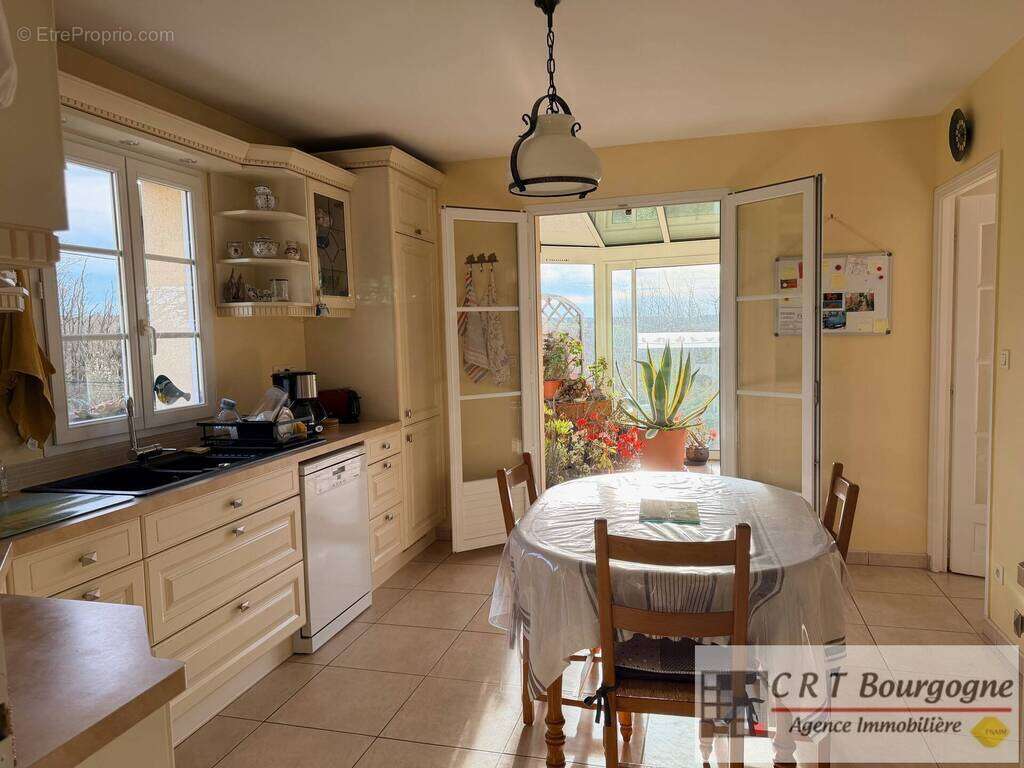 Maison à VILLIERS-SAINT-BENOIT