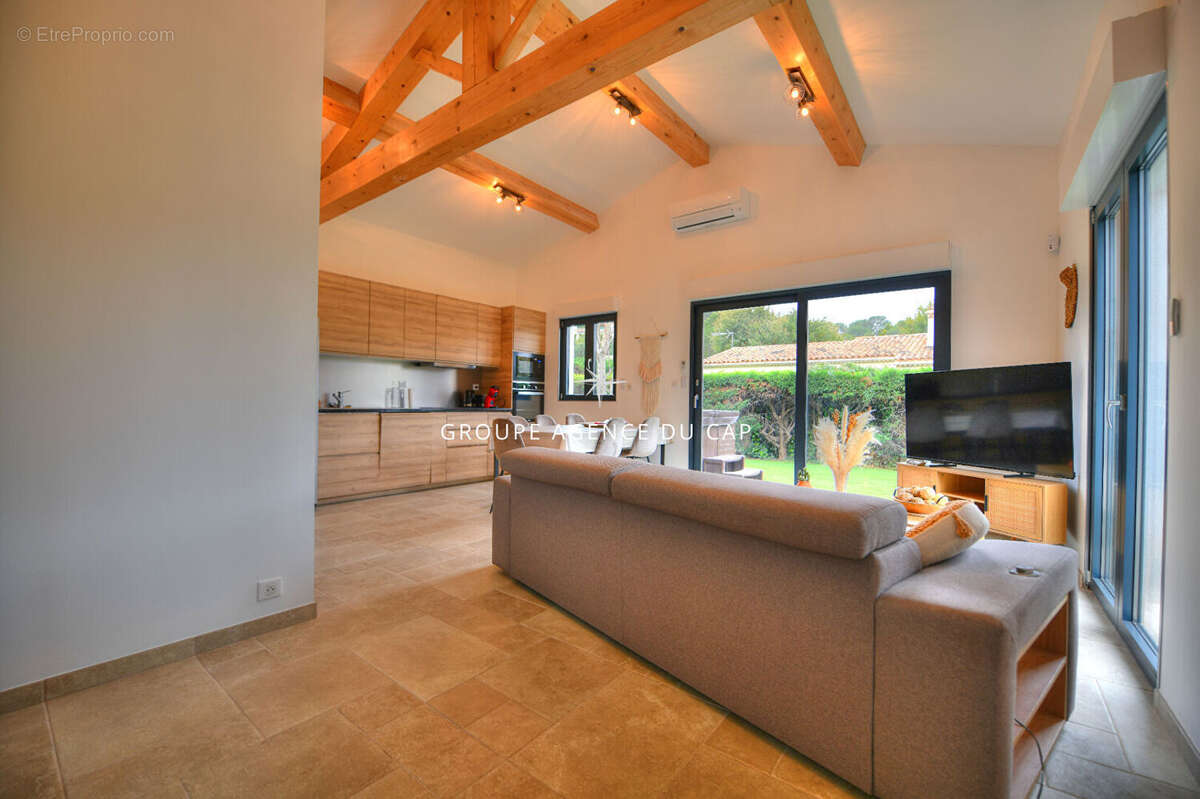 Maison à SAINT-RAPHAEL