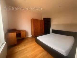 Appartement à PARIS-19E