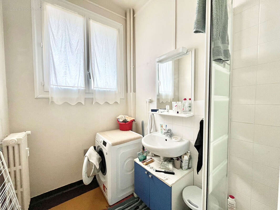 A VENDRE appartement loué à Caen 2 pièce(s) 55.18 m2 - Lumineux - quartier prisé - grand salon séjour - photo 13