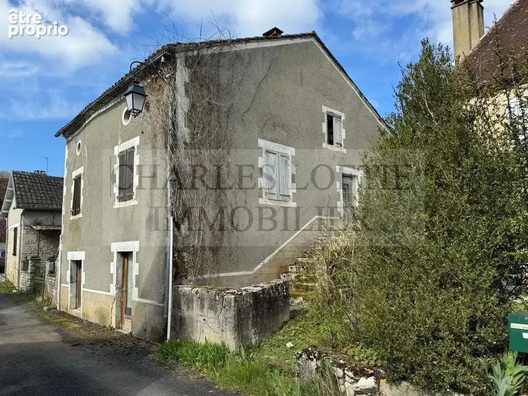 Maison à GOURDON