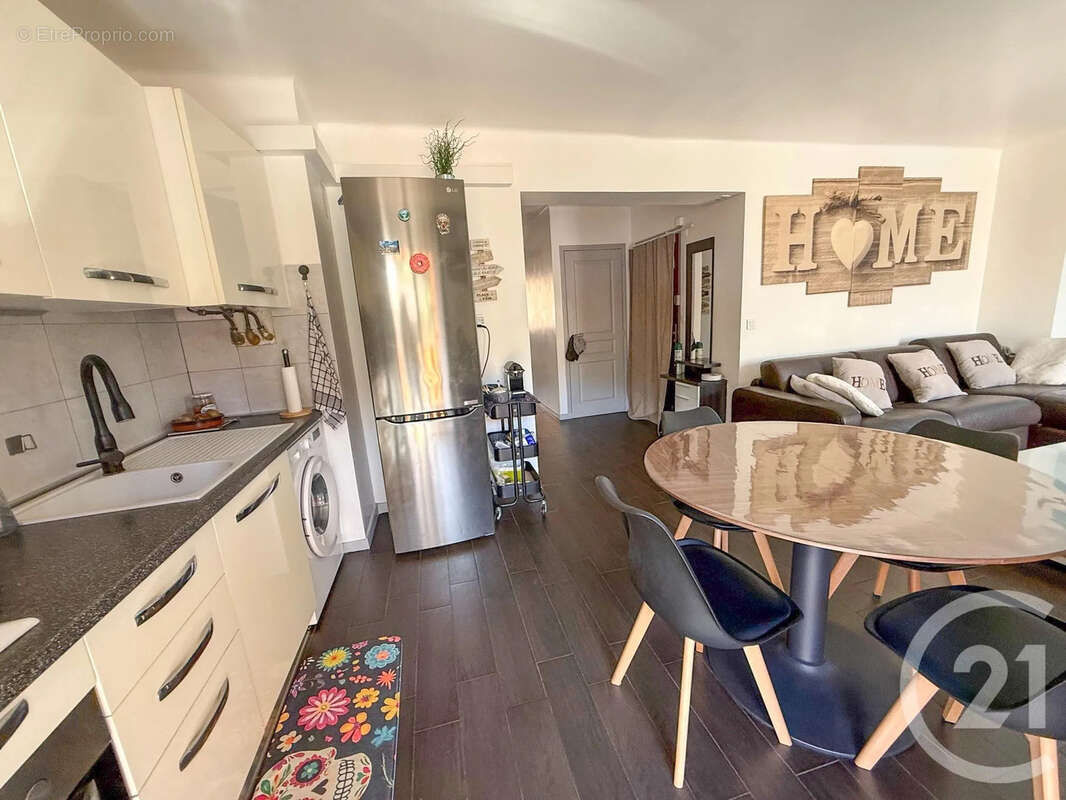 Appartement à ROQUEBRUNE-CAP-MARTIN
