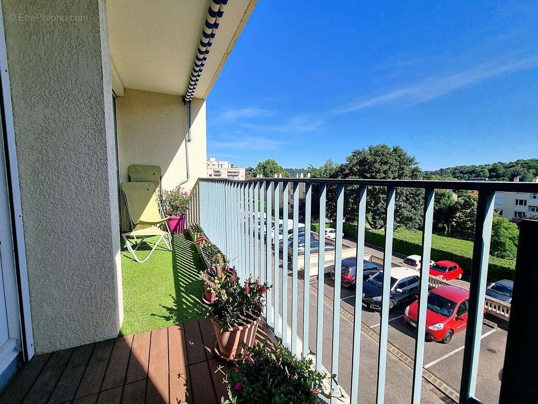 Appartement à FONTAINES-SUR-SAONE