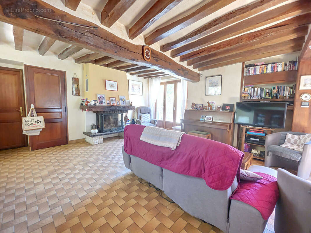 Maison à JOUY