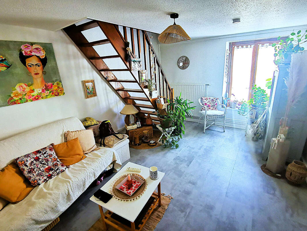Neuves maisons / immeuble de rapport - photo 3