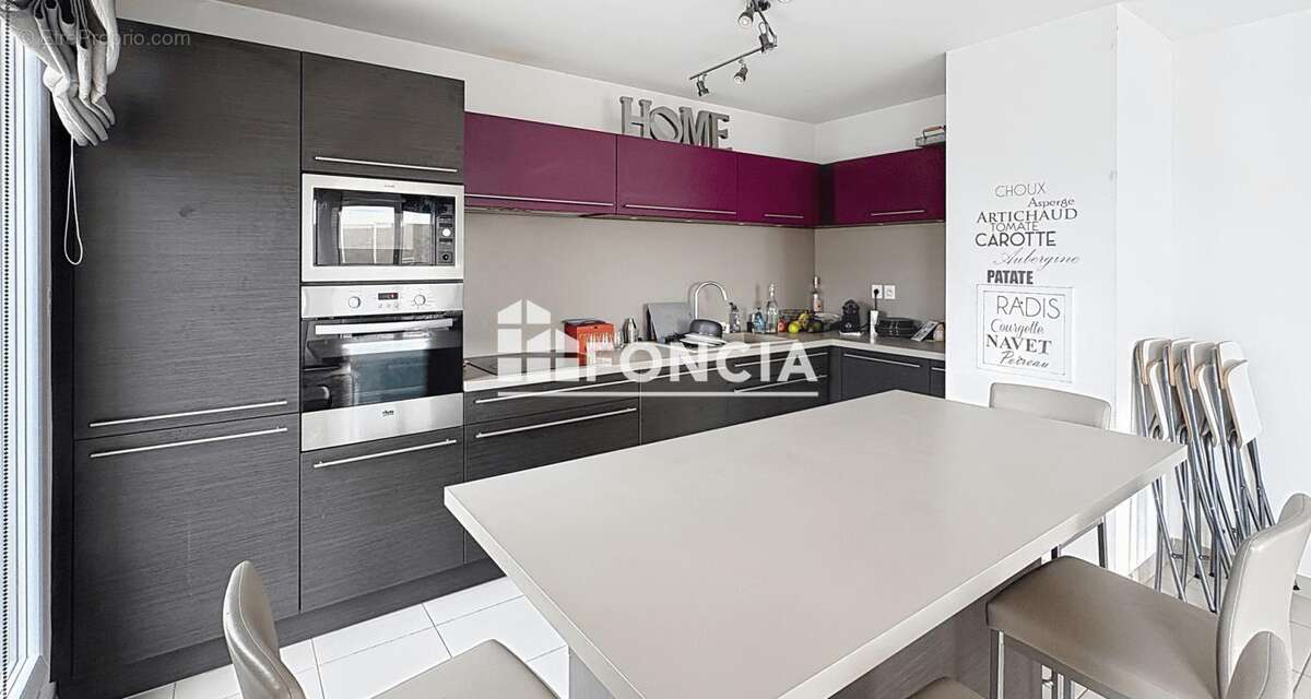 Appartement à FRESNES