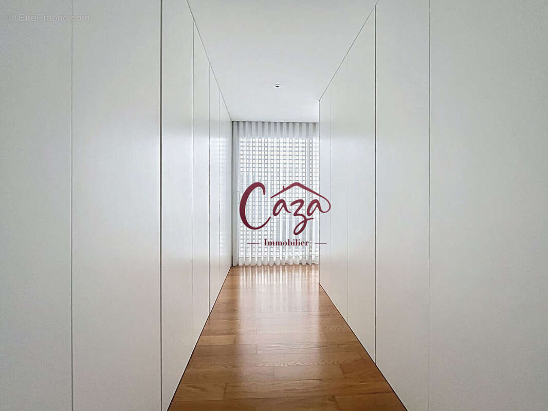 Maison à CAMBLANES-ET-MEYNAC