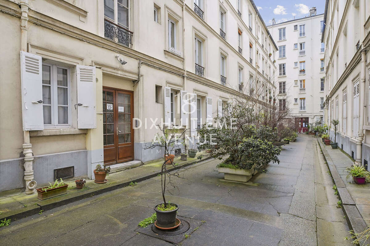 Appartement à PARIS-18E