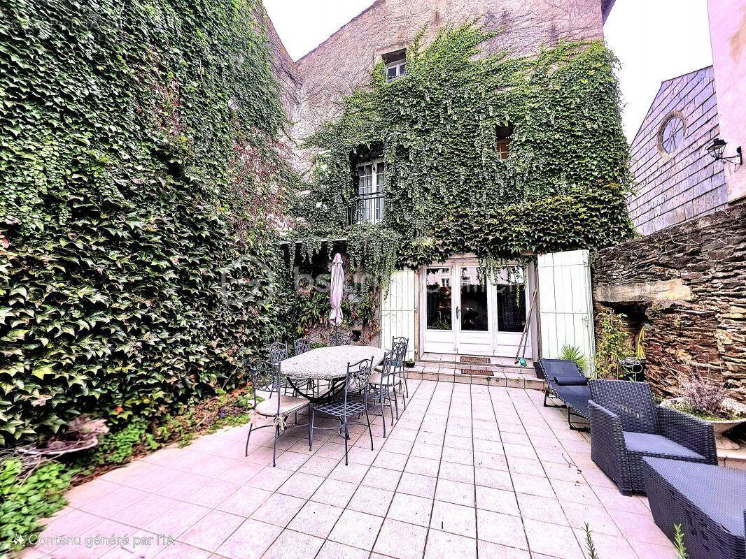 Maison à VILLARDONNEL