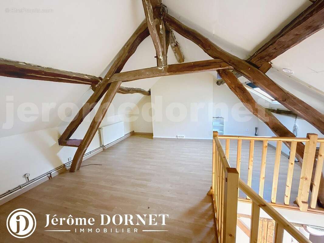 gu_00004 - Maison à CREVECOEUR-LE-GRAND