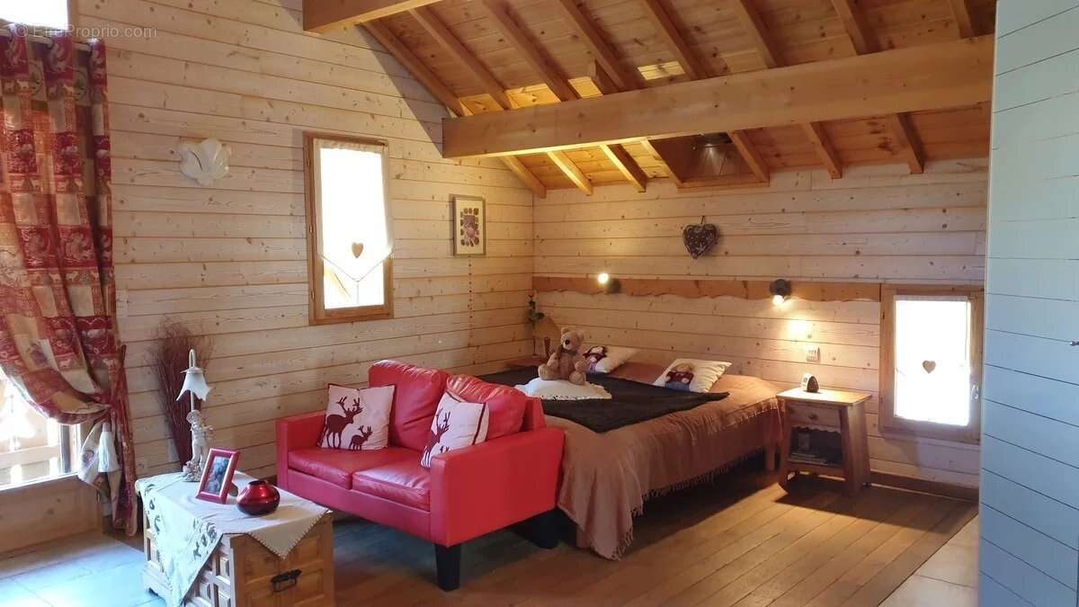 Appartement à SAINT-CHAFFREY