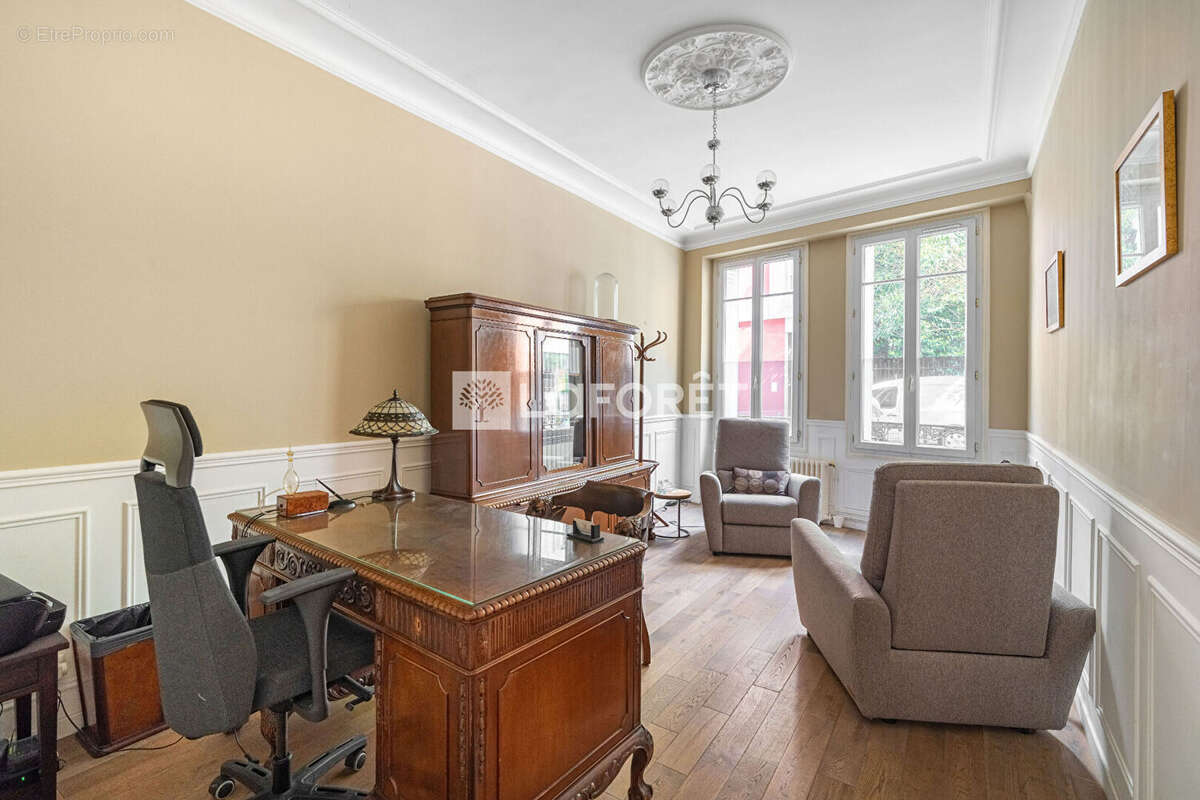 57 m2 - Rénové - Calme - Gardienne - photo 7