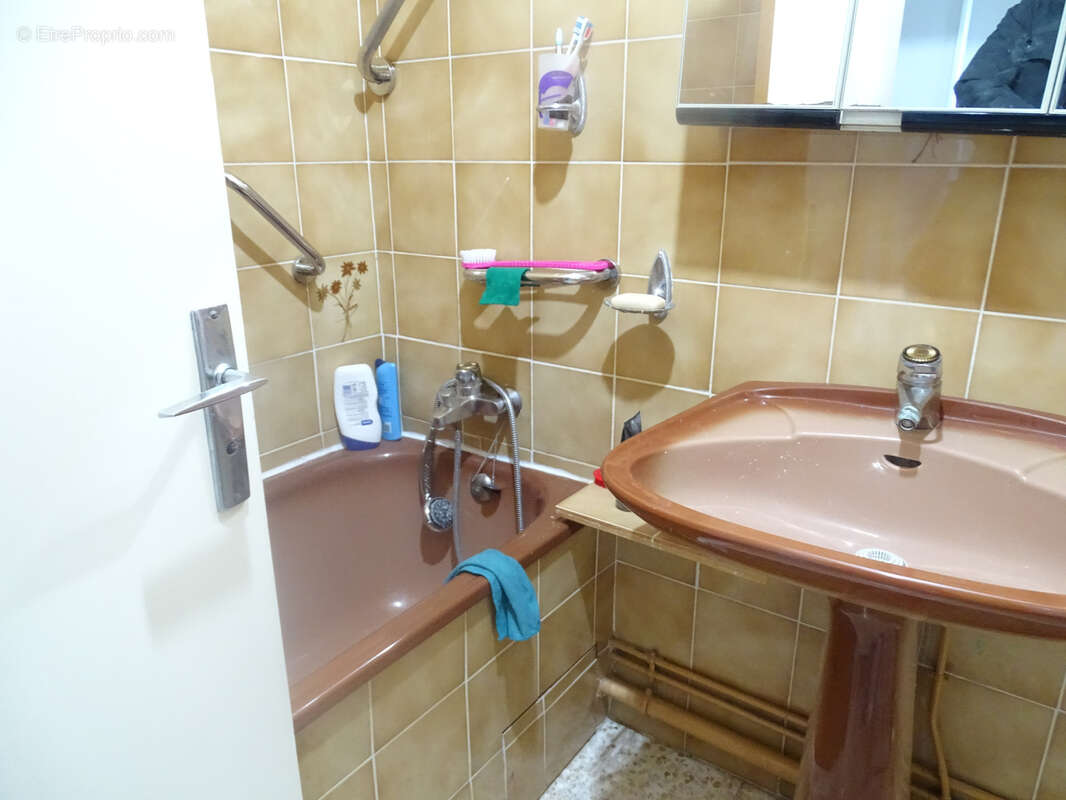 Appartement à MARSEILLE-15E