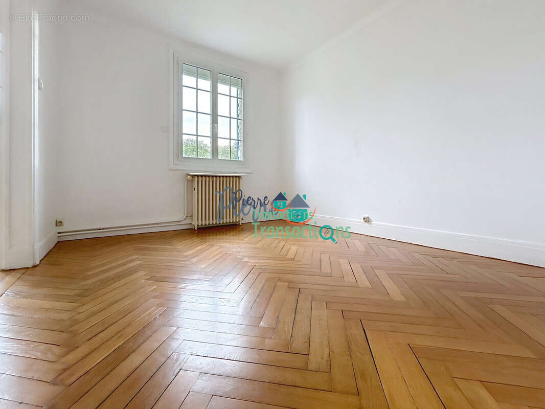 Maison à SAINT-MAURICE-D'ETELAN