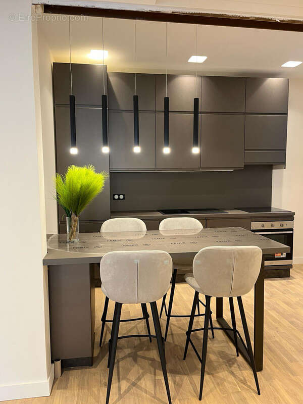 Appartement 4 pièces avec grande tèrrasse au cœur du carré d'or - photo 5