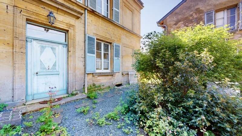 Maison à THONNE-LES-PRES