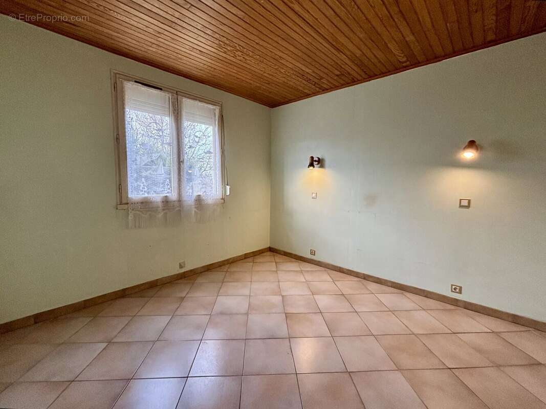Maison à OUPIA
