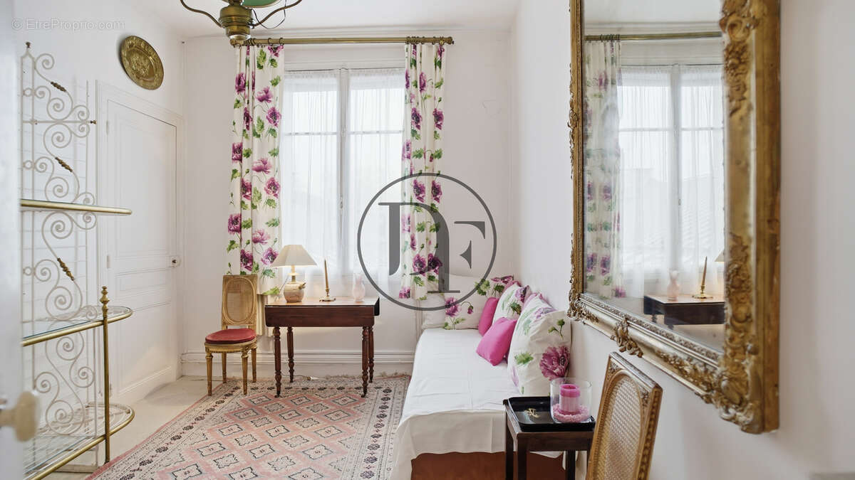 Appartement à FONTAINEBLEAU