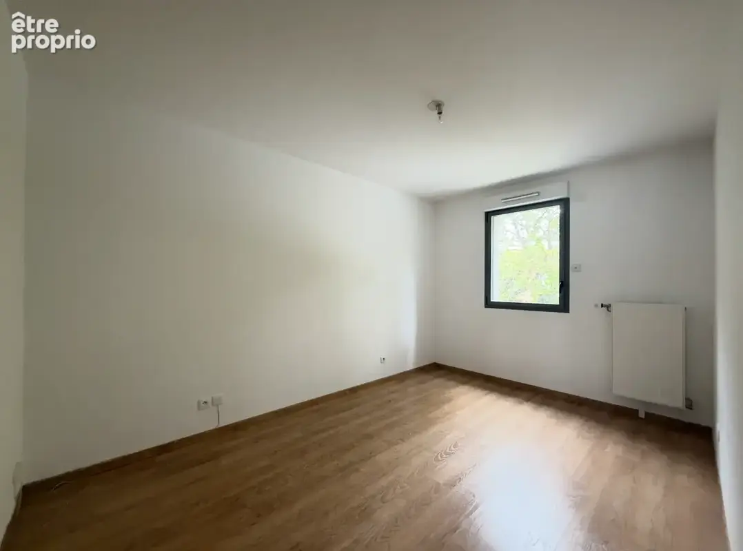 Appartement 4 pièces moderne, secteur Moissons + parking - photo 4