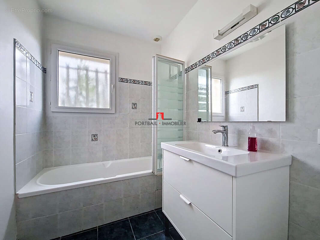 Maison à SAINT-ANDRE-DE-CUBZAC