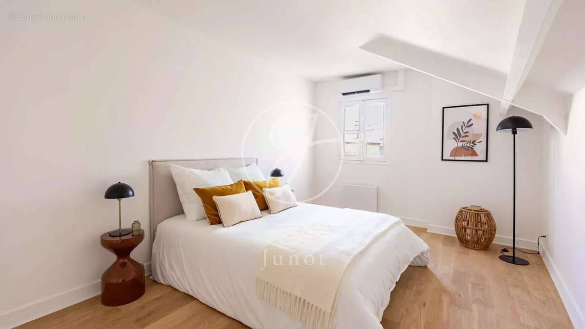 Appartement à PARIS-4E