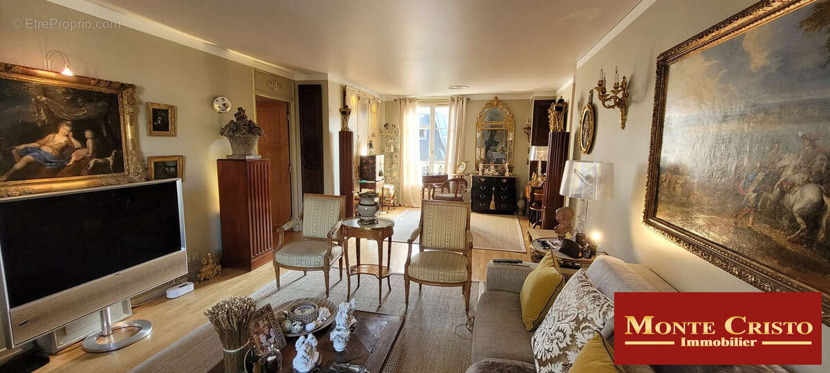 Appartement à VERSAILLES