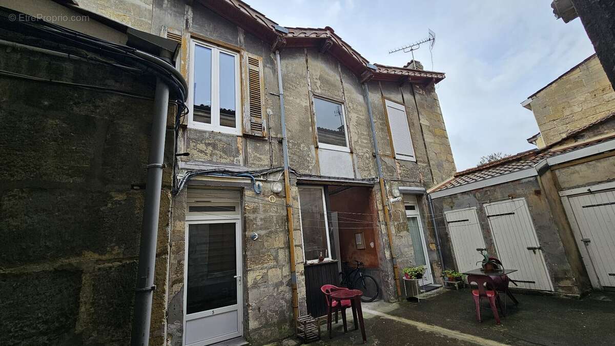 Immeuble de rapport à fort potentiel proche Gare St Jean et Capucins - photo 13
