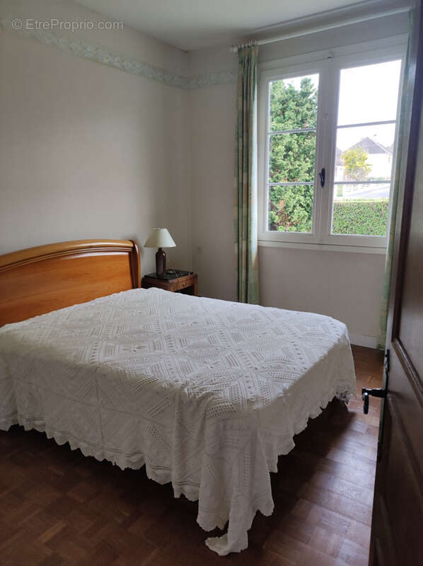 Maison à SAINT-YRIEIX-LA-PERCHE