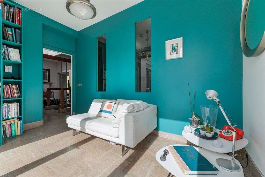 Saint cloud  montretout 92210 - maison 310 m² - 5/6 chambres + 2/3 bureaux  700 m² terrain - parking - photo 9