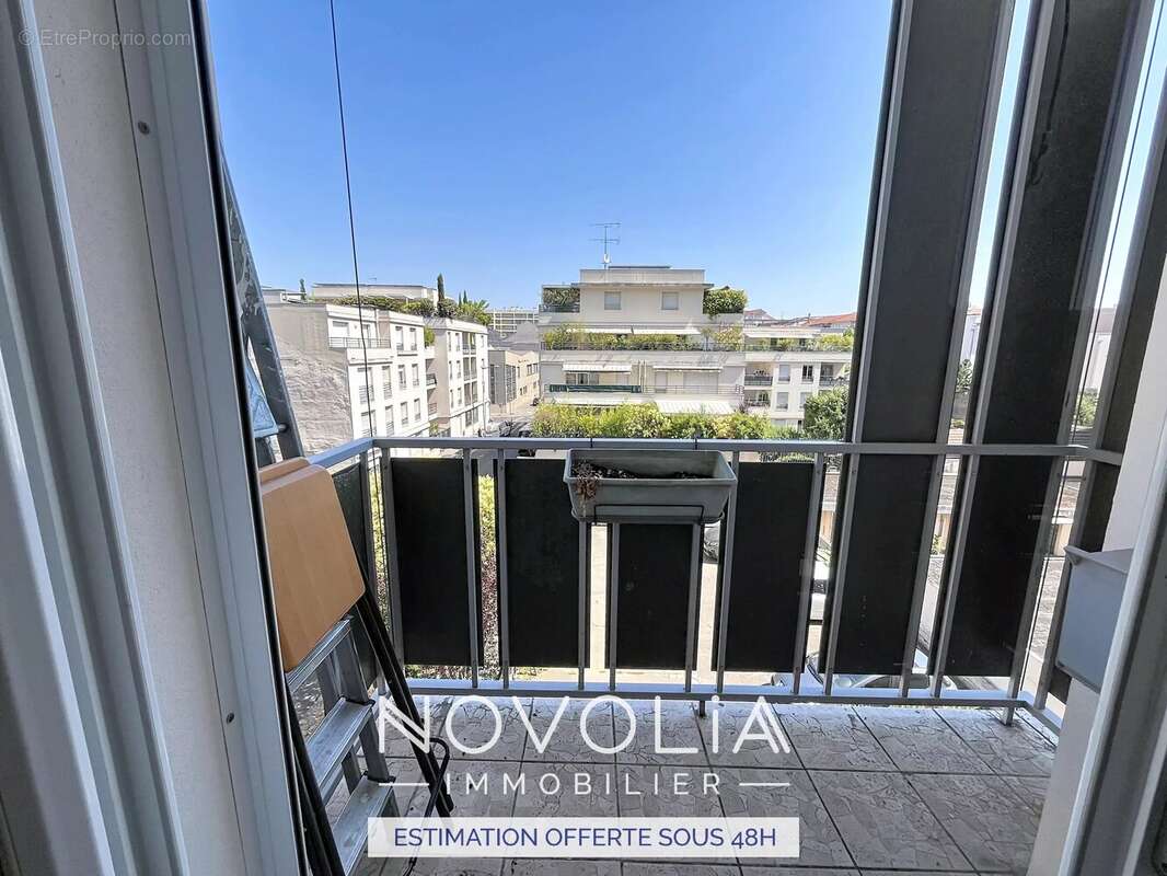 Appartement à LYON-8E