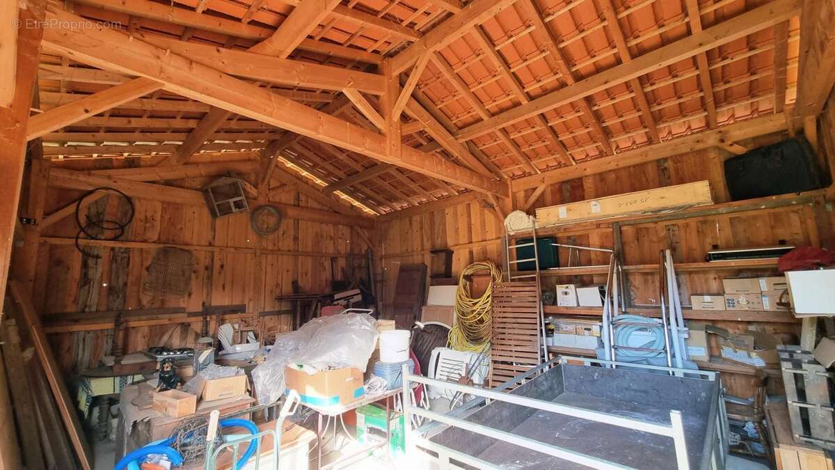 Maison à SAINT-FELIX-DE-VILLADEIX