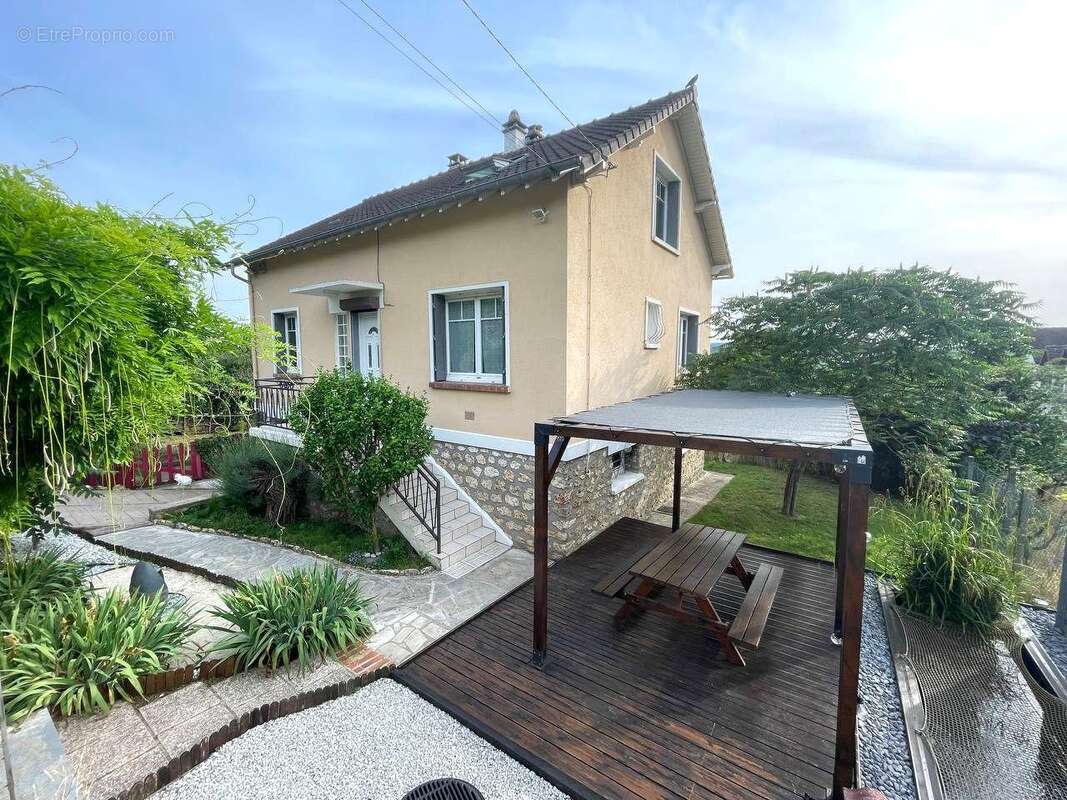Maison à TRIEL-SUR-SEINE