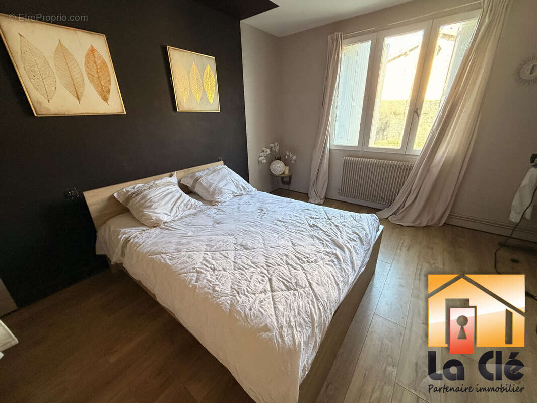 Maison à MONTESQUIEU