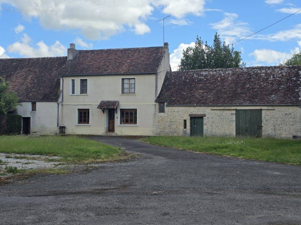 Maison à MORTREE