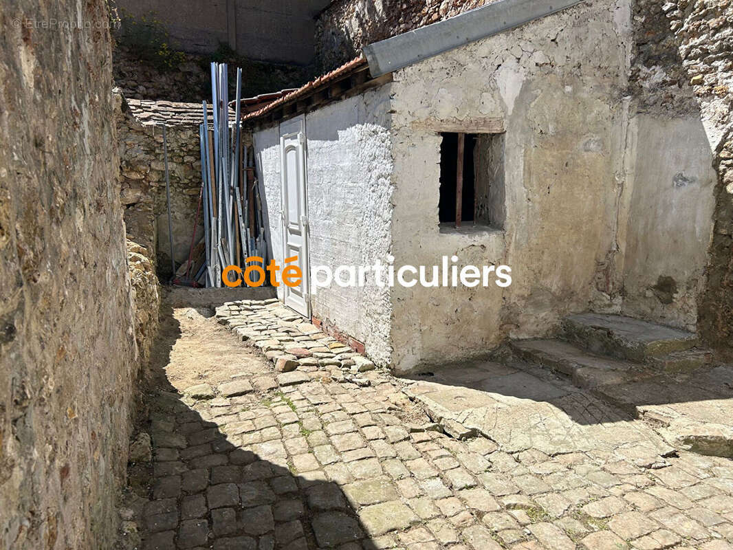 Appartement à VILLENEUVE-LE-ROI