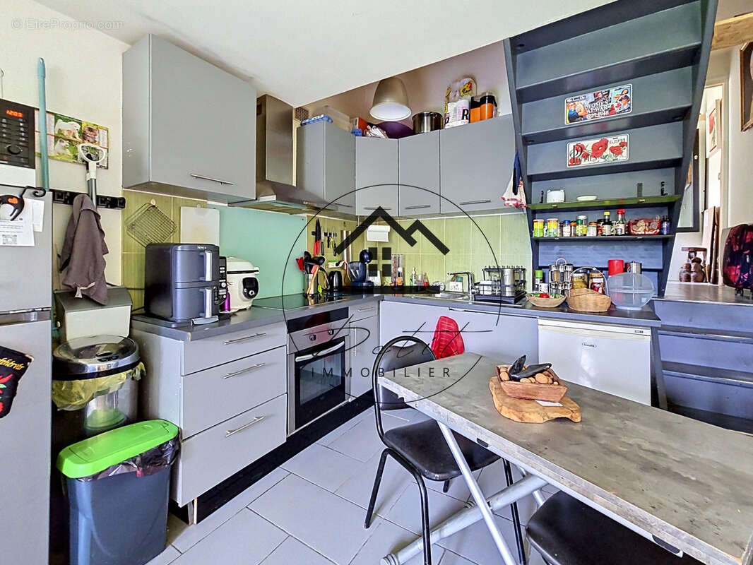 Appartement à MOUY