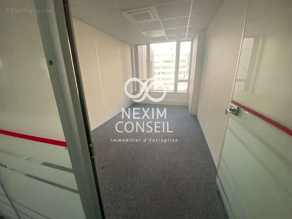 Commerce à COLOMBES