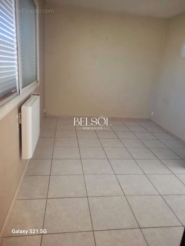 Chambre - Maison à LATOUR-BAS-ELNE